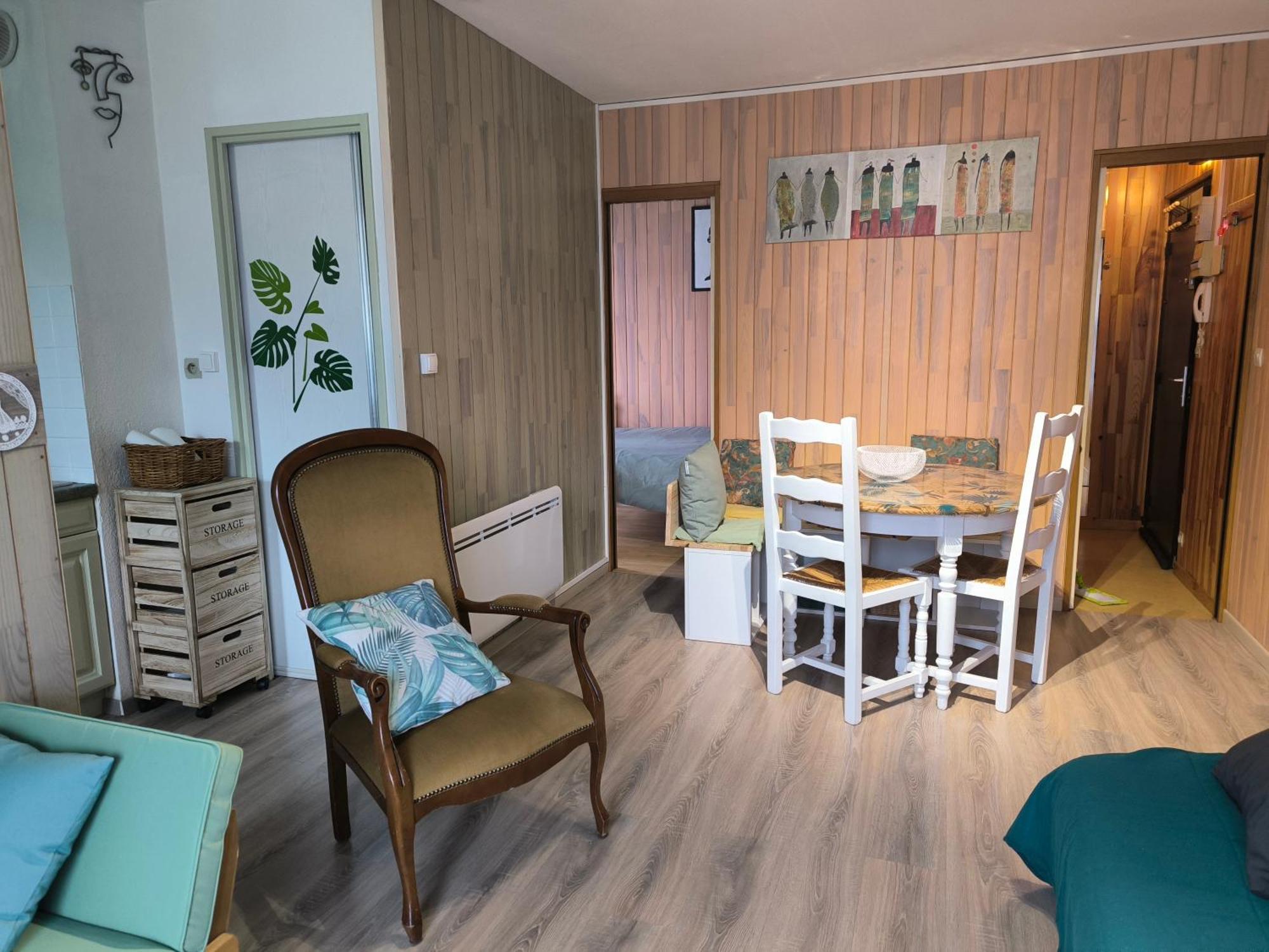 Appartement Vert Tendre Face A La Montagne Bagnères-de-Luchon Extérieur photo